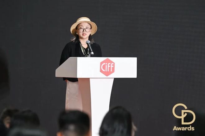 「华钻之星」颁奖典礼（民用家具展专场）盛大举办AG真人百家家乐APPCIFF广州 2025(图4)