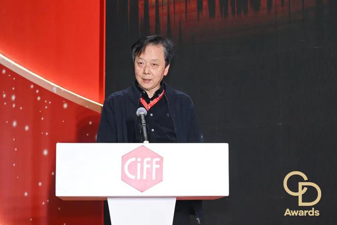 「华钻之星」颁奖典礼（民用家具展专场）盛大举办AG真人百家家乐APPCIFF广州 2025(图5)