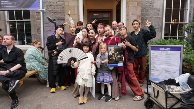 爱丁堡让世界看到中国当代年轻人的朝气蓬勃AG真人上海原创街舞剧场《借东风》登陆(图2)